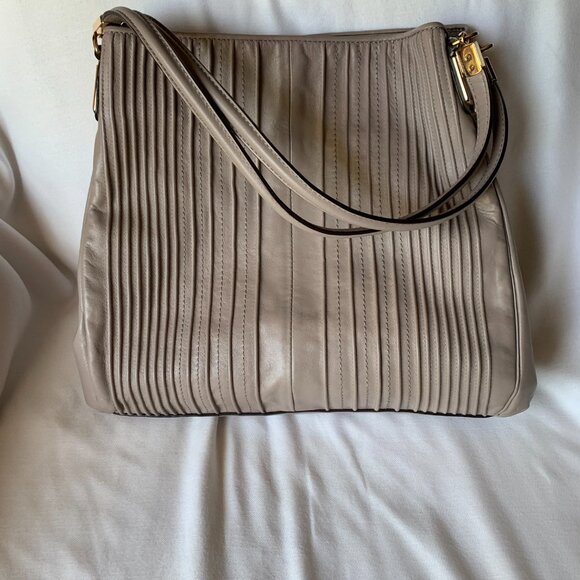 Coach Madison Phoebe Pinktuck Leather Shoulder Bag - Picture 4 of 11
